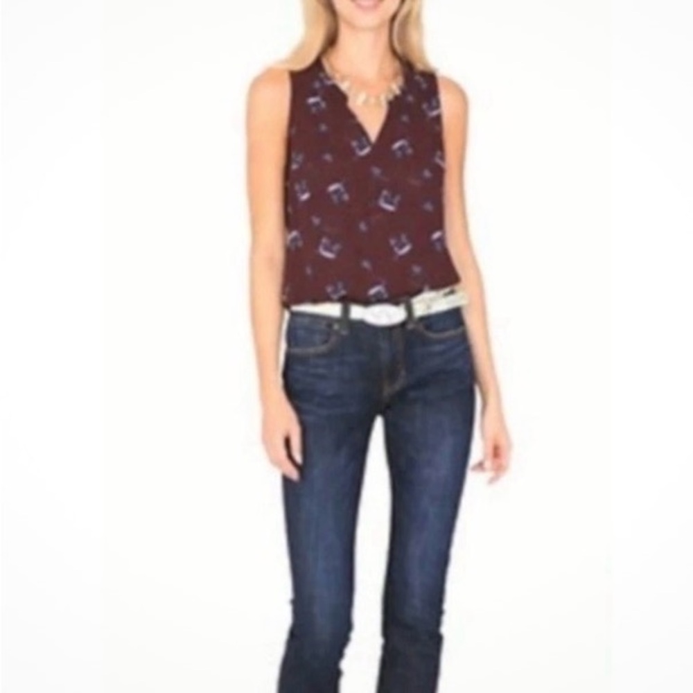 Cabi Sleeveless V-Neck Printed Burgundy Chiffon Shell Top